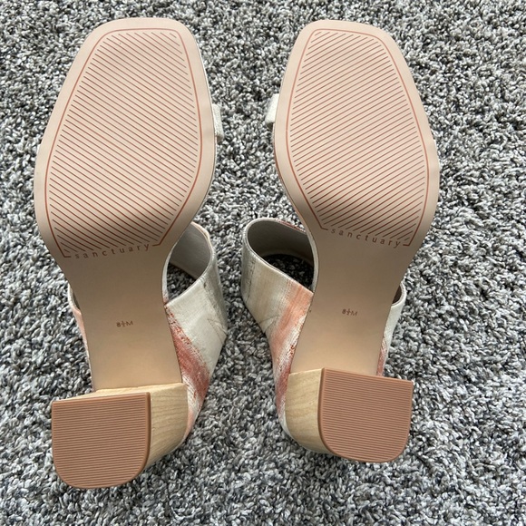 Sanctuary Spears Sandals - Picture 8 of 9